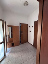 2 LOCALI CON AMPIO BALCONE - PDG11