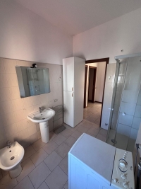 2 LOCALI CON AMPIO BALCONE - PDG11