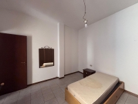 2 LOCALI CON AMPIO BALCONE - PDG11