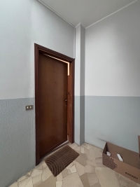 2 LOCALI CON AMPIO BALCONE - PDG11
