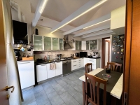 SEREGNO, 3 LOCALI CON TERRAZZO E BOX - RIF. SV3BT
