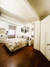 SEREGNO, 3 LOCALI CON TERRAZZO E BOX - RIF. SV3BT