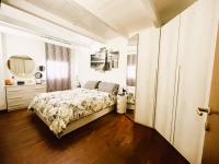 SEREGNO, 3 LOCALI CON TERRAZZO E BOX - RIF. SV3BT