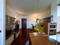 SEREGNO, 2 LOCALI ARREDATO - RIF. SA33