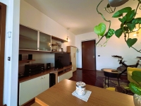 SEREGNO, 2 LOCALI ARREDATO - RIF. SA33
