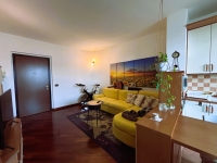 SEREGNO, 2 LOCALI ARREDATO - RIF. SA33