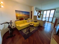 SEREGNO, 2 LOCALI ARREDATO - RIF. SA33