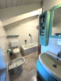 VARESE, 3 LOCALI SU DUE LIVELLI -  RIF. VV33