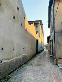 MEDA - PORZIONE IMMOBILIARE DA RISTRUTTURARE - RIF. MPI11