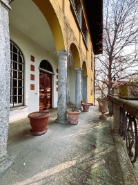 BRIOSCO, VILLA CON PARCO E DEPENDANCE - RIF. VB11