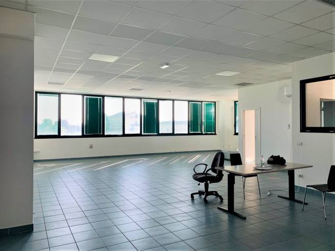 VERANO BRIANZA, UFFICIO - RIF. VBU123