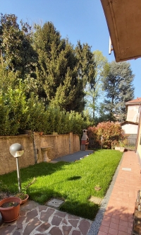 GIUSSANO, 3 LOCALI CON GIARDINO E BOX DOPPIO - RIF GV3GP