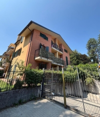 GIUSSANO, 3 LOCALI CON GIARDINO E BOX DOPPIO - RIF GV3GP