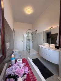 MUGGIO', 3 LOCALI RISTRUTTURATO - RIF. M31